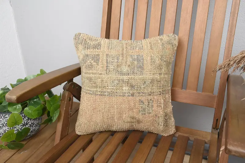 Geometrisches Kissen in Orange und Braun, Vintage besticktes Leinenkissen