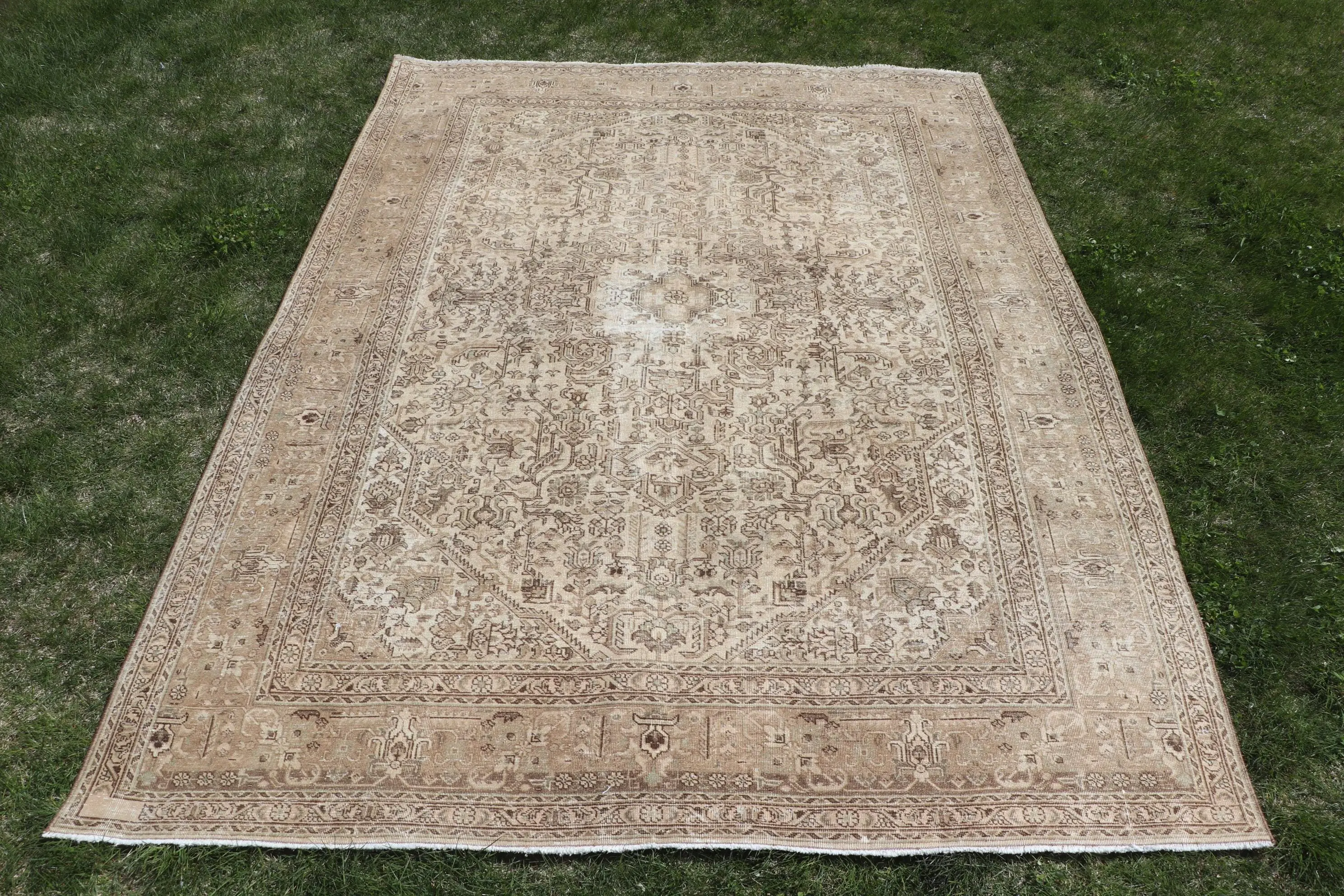 Türk Vintage Halısı 6.7x9 ft (203x275 cm), Kahverengi Çiçekli Halı - 1