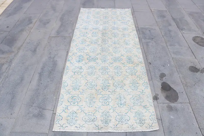Türkischer Vintage-Läuferteppich, 83 x 206 cm, blauer marokkanischer Oushak-Teppich - 1
