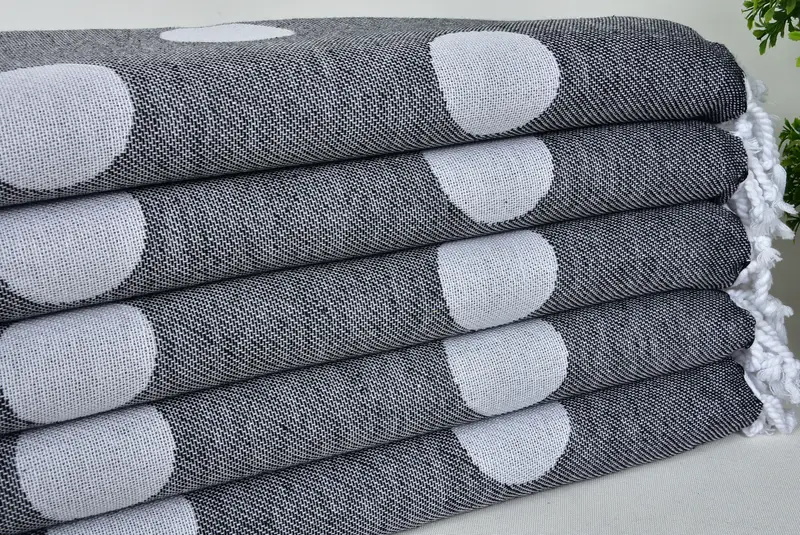 70x40 Cotton Polka Dot Towel, Extra large Turkish bath towel, Bachelor Party Gifts, Wedding Favors, Bridesmaid Gifts, Personalized Turkish Towel - 4