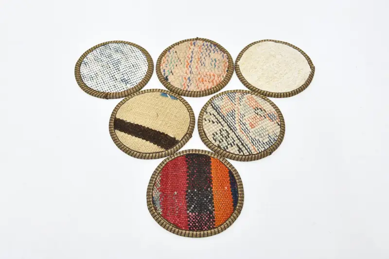 Kırmızı ve Kahverengi Bohem Yuvarlak Bardak Altlıkları, Dayanıklı ve Şık Bardak Altlıkları