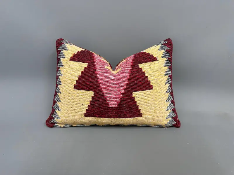 El Yapımı Kırmızı & Sarı Geometrik Kırlent, Vintage Keten Yastık