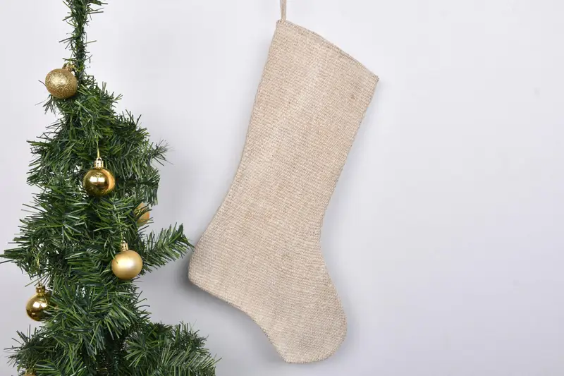 Şenlikli Noel Süsleri Deseni, 7 İnç Geniş Tatil Çorabı