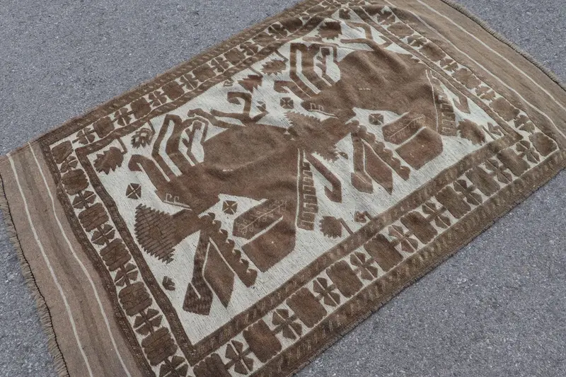Vintage Türk Halısı, 3.9x5.9 ft Accent Halı, Kahverengi Beyaz Çiçekli Yün Halı - 1