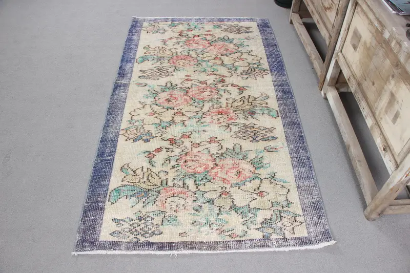 手作りベージュグリーンラグ、0.3x5.6フィート迷彩柄