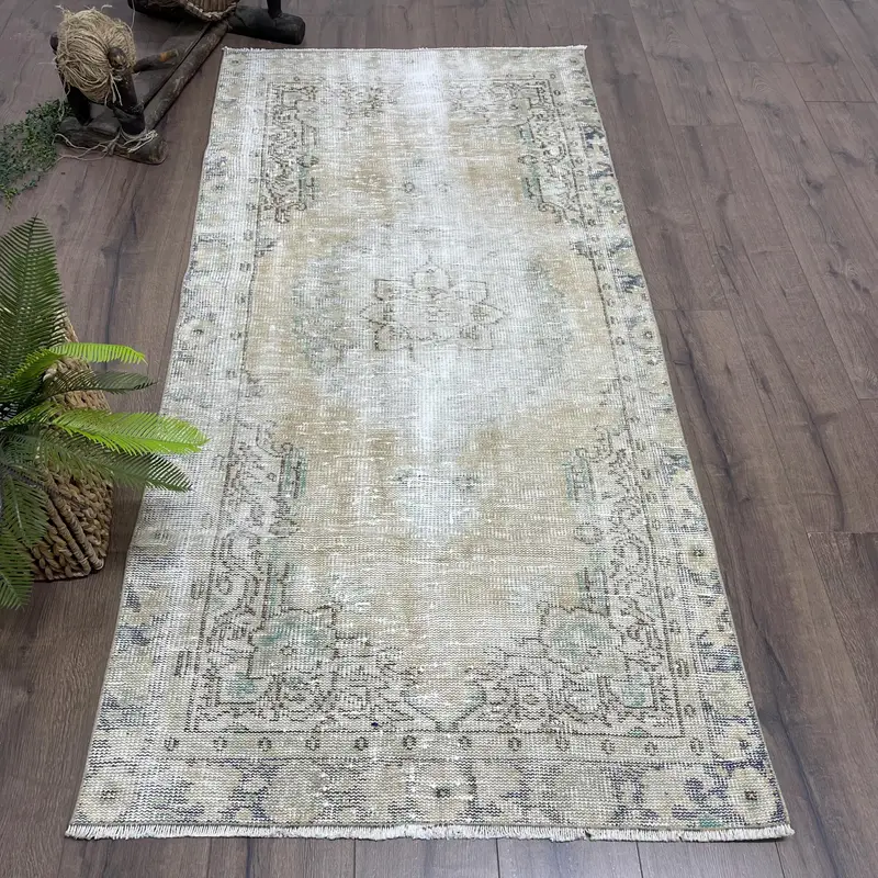 3.2x6.5 ft Rug, Turkish Vintage Rug, White Oushak Wool Rug - 1