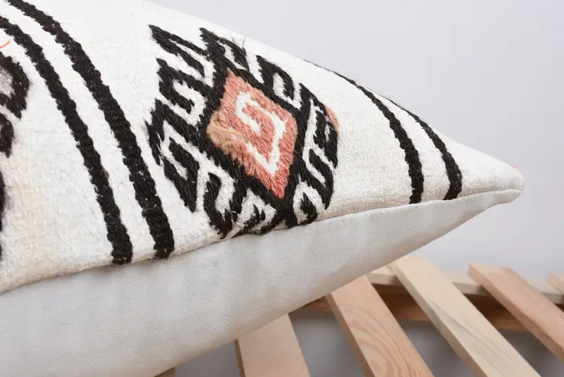Oriental Cushion, 20x20 White Pillow, Vintage Cushion, Boho Pillow Sham Cover, Pillow Cover, Ethnical Kilim Rug Pillow, Boho Pillow - 7