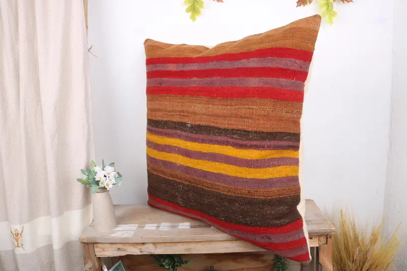 Kilim Pillow Cover, Vintage Throw Cushion Cover, Vintage Kilim Throw Pillow, Throw Kilim Pillow, Cotton Cushion, 28x28 Red Pillow, Pillow Sham - 4