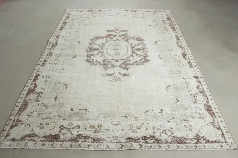 Elegante Alfombra Marroquí Beige, 6,1x8,6ft Chic Decor