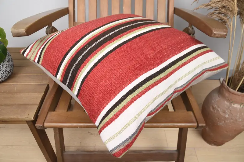 Interior Designer Pillow, Handmade Cushion Case, Home Decor Pillow, 20x20 Red Cushion Case, Kilim Pillow Cover, Pillow Case - 4