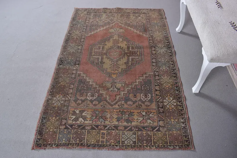 Red Patchwork Rug, 3.7x5.7 ft Elegant Home Decor