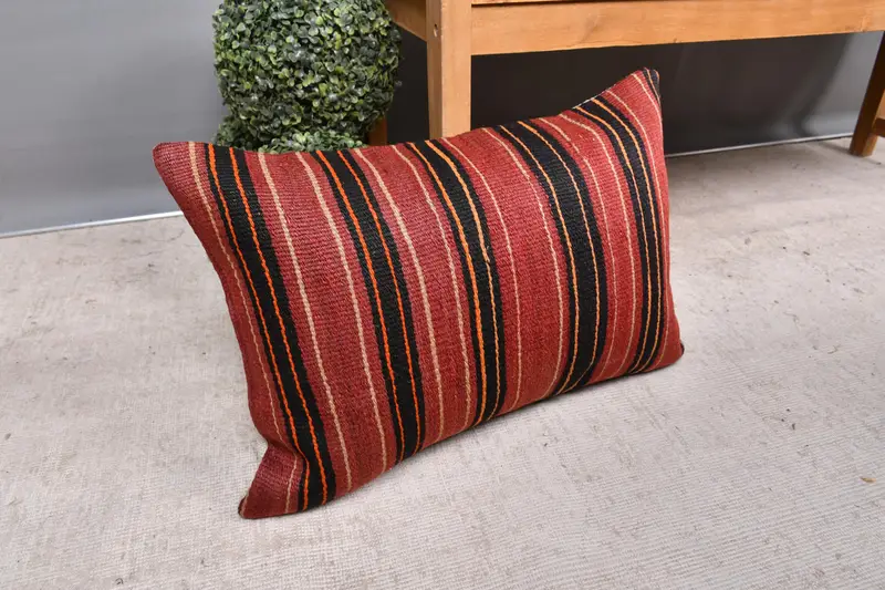Nomadic Pillow Case, Pillow, Antique Pillows, Ethnical Kilim Rug Pillow, Turkish Kilim Pillow, 16x24 Red Pillow, Oriental Cushion Cover - 7