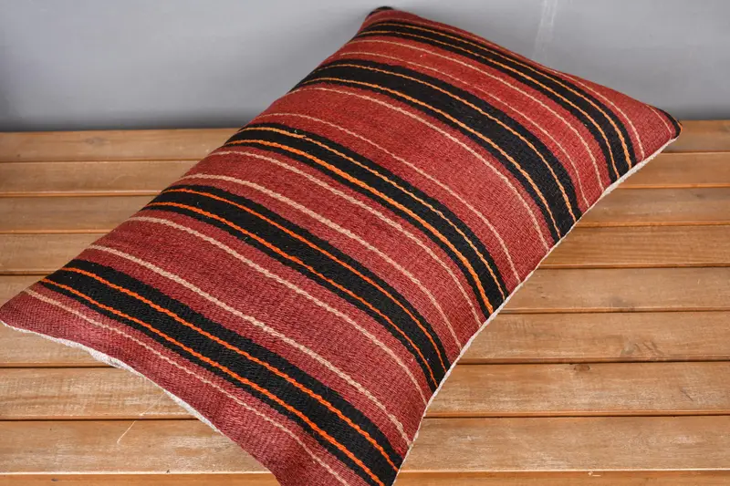 Nomadic Pillow Case, Pillow, Antique Pillows, Ethnical Kilim Rug Pillow, Turkish Kilim Pillow, 16x24 Red Pillow, Oriental Cushion Cover - 2