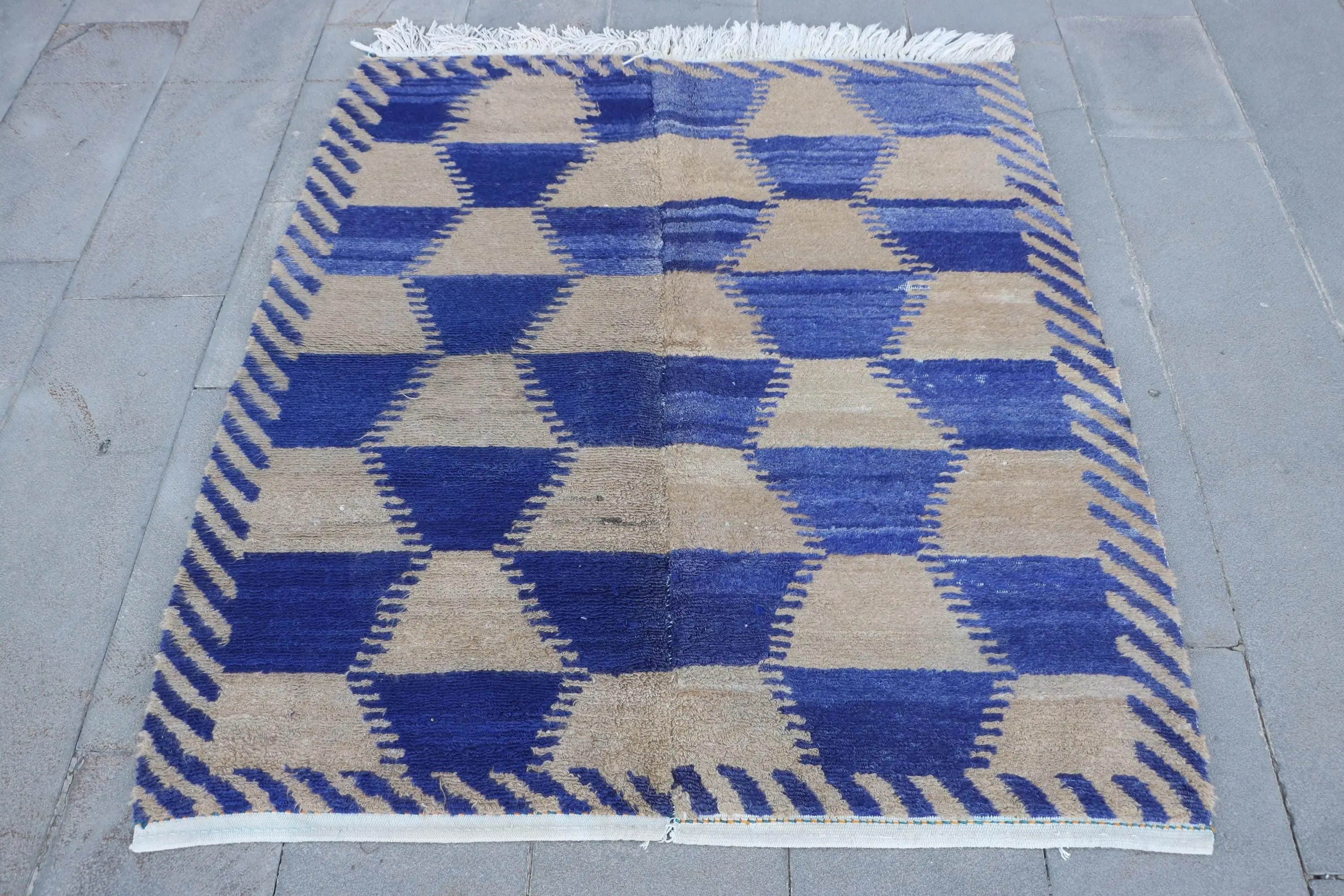 Vintage Halı, Accent 4.4x4.9 ft Türk Halısı, Mavi Kahverengi Hayvan Baskı Yün Halı - 1