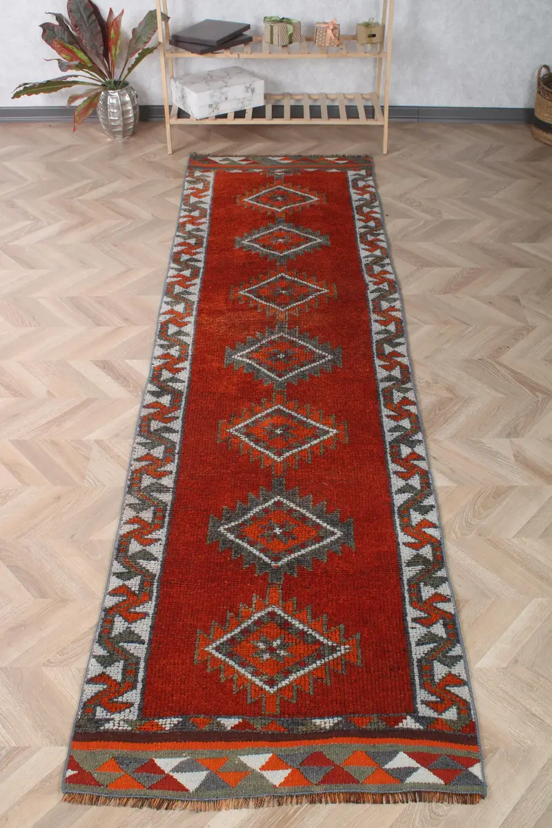 2,8x9,8 ft Vintage Teppich, türkischer Läuferteppich, roter Tierdruckteppich - 1