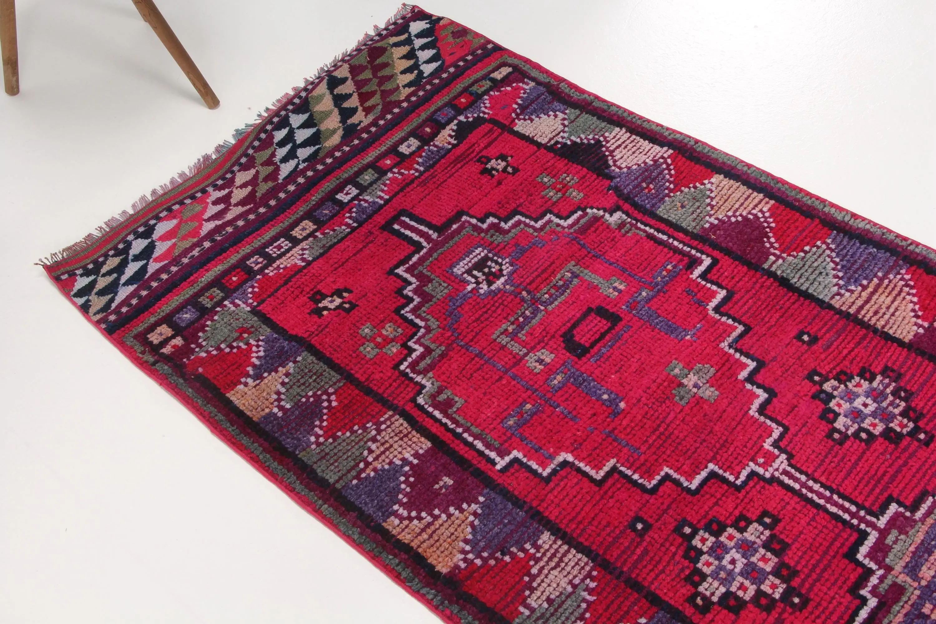 Vintage Türkischer Teppich 2,8x10,8 ft, Roter Polka Dot Teppich - 1