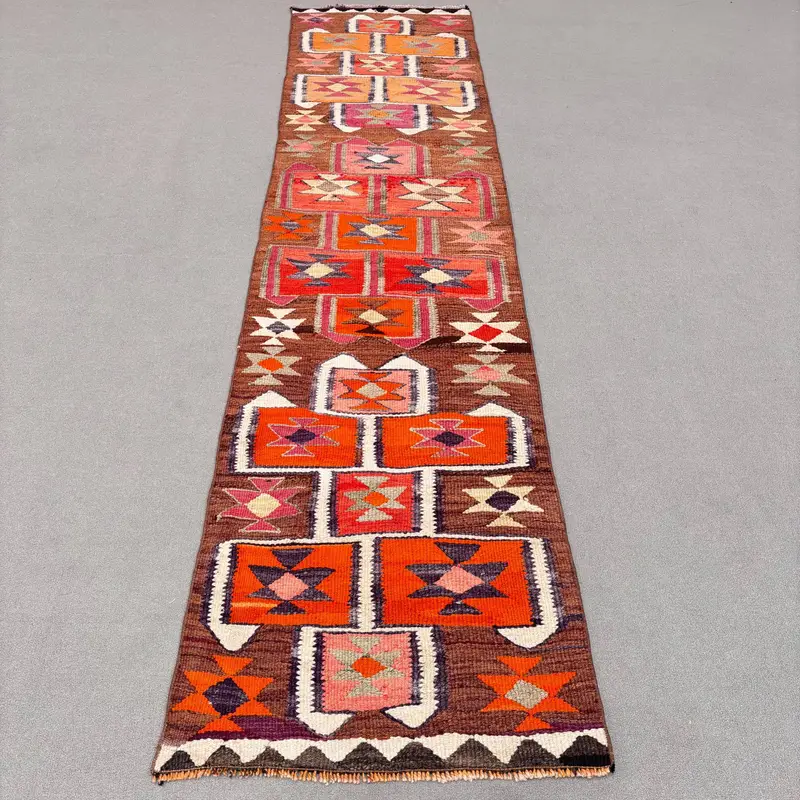 Kahverengi ve Turuncu Halı, 2,6x10,9 ft Çizgili Geometrik Tasarım