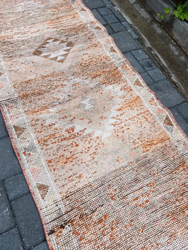 Elegant Oriental Rug, 2.8x11.4 ft Orange & Beige