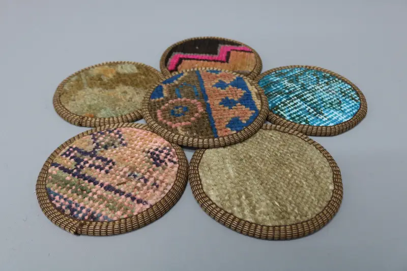 Blauer und rosa böhmischer runder Untersetzer, langlebiger und stilvoller Untersetzer