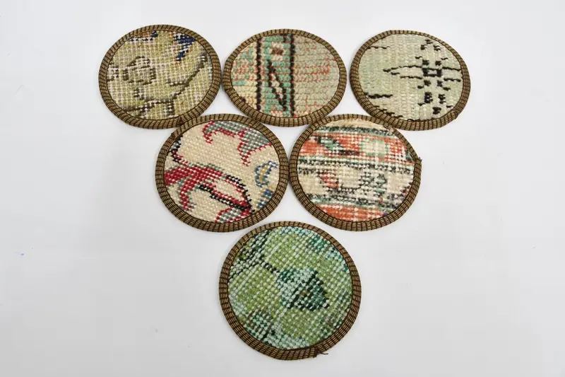 Posavasos redondos verdes y beige, juego de posavasos único y duradero