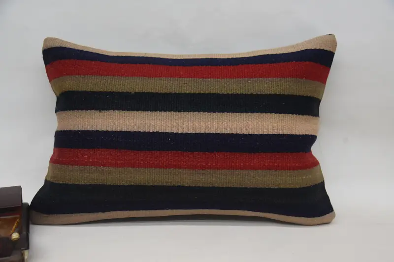Rot-braun gestreiftes Wurfkissen, handgefertigtes Hanf- und Wollkissen