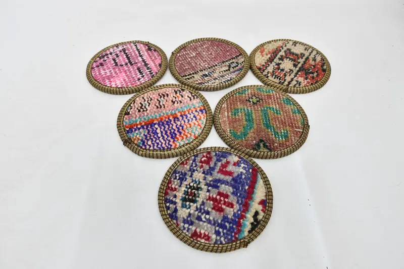 Posavasos redondos bohemios azules y rosas, juego de posavasos tejidos étnicos