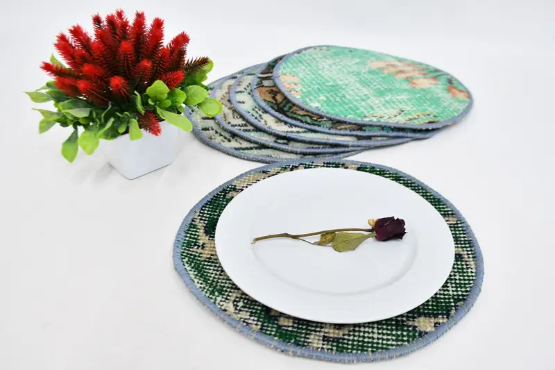 ボヘミアン サークル プレースマット、グリーン & ベージュ コットン ウール ダイニング デコレーション