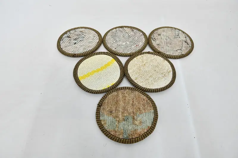 Posavasos redondos bohemios beige y grises, posavasos bohemios con estilo