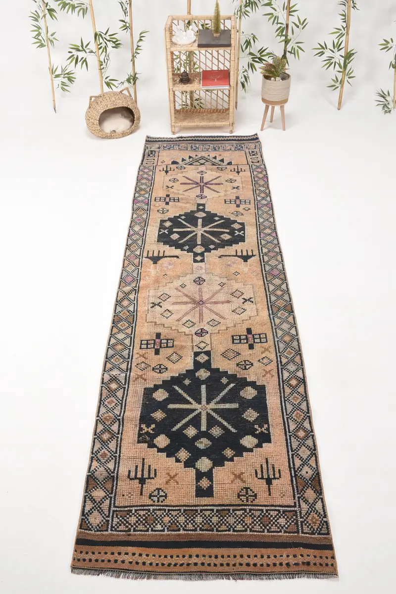 3.1x10.8 ft Vintage Halı, Runner Türk Halısı, Sarı Hayvan Baskı Halı - 1