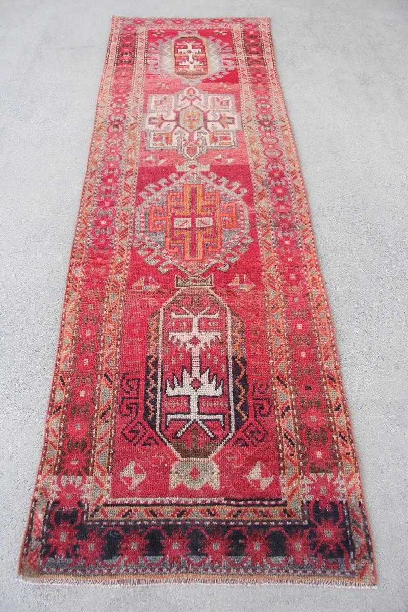 Red and Orange Rug, 2,9x9,3 ft Floral Geometric Design