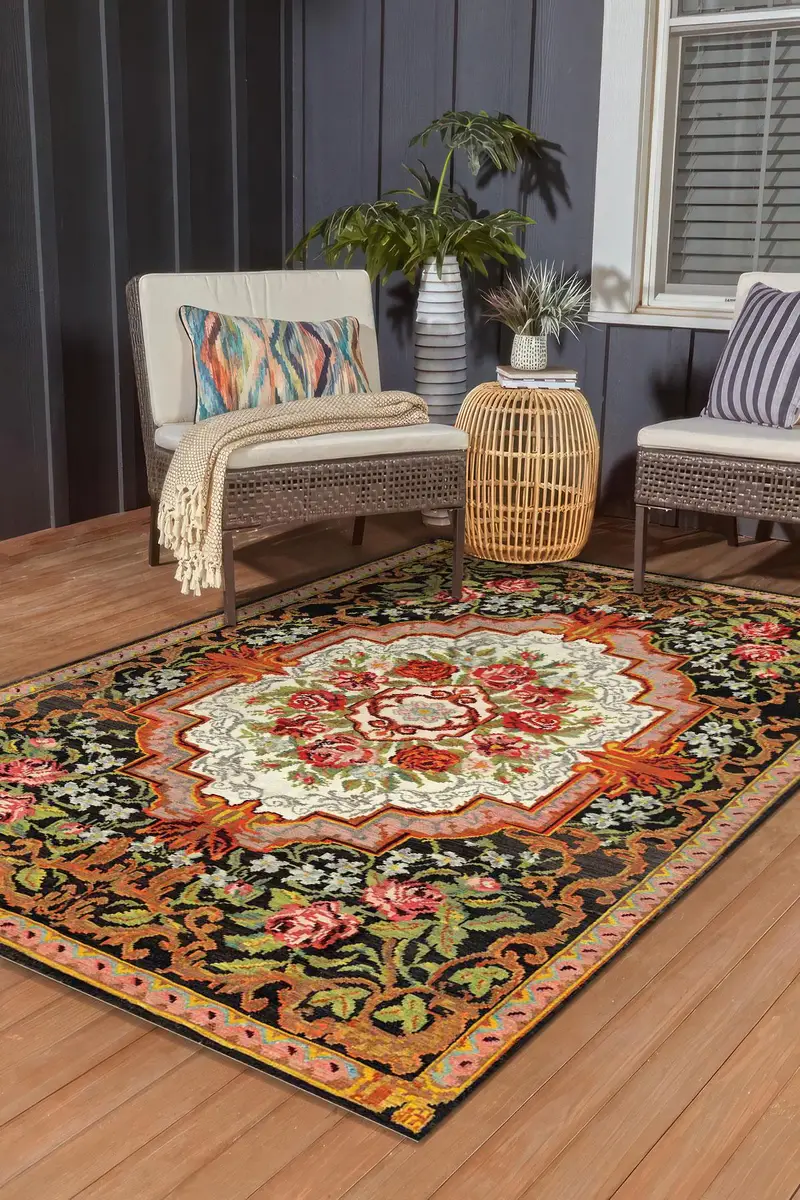 エレガントな日の出プリントラグ：モダンなデザイン、柔らかい生地、ユニークなパターン。