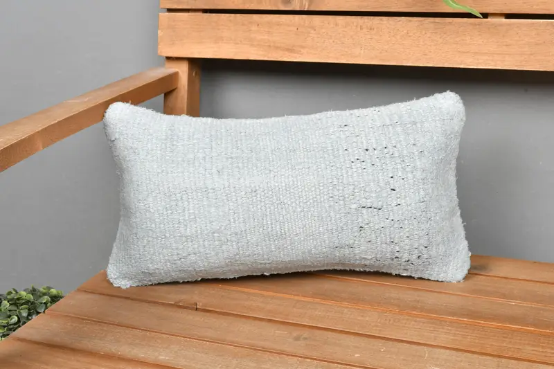 Almohada de tiro bordada del suroeste gris, almohada rectangular vintage hecha a mano