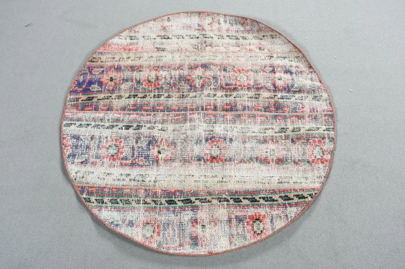 Blauer Orientteppich, 3,3 x 3,4 Fuß mit roten Akzenten