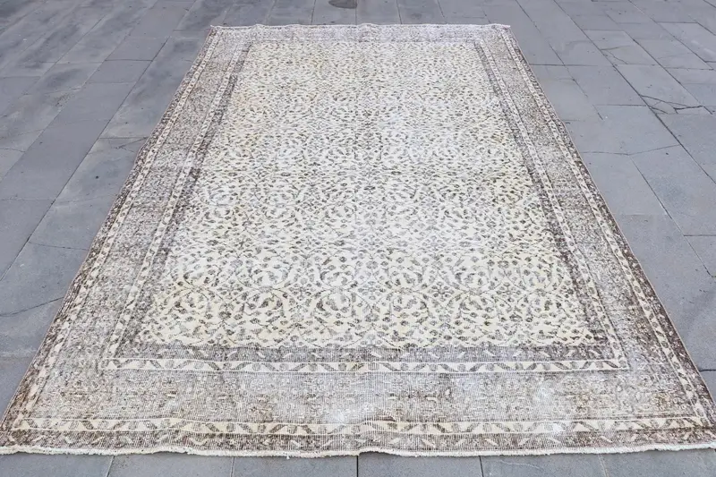 6.3x10.2 ft Vintage Oushak Rug, Turkish Rug, Brown Polka dot Wool Rug - 1