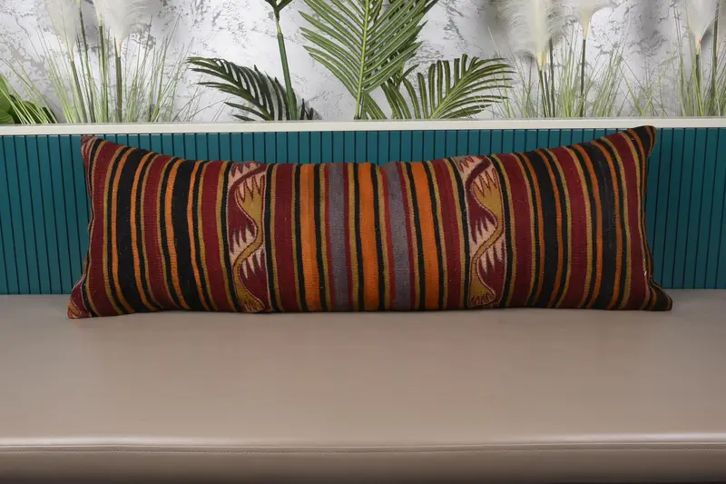 Orange & rot gestreiftes Kissen, handgefertigtes besticktes Kissen