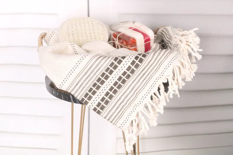 Christmas Favors, Housewarming Gift, Beach Towel Bulk, Home Decor Gifts, Scarf Towel, Bachelor Party Favors, 68x40 Linen Striped Towel, Travel towel - 2