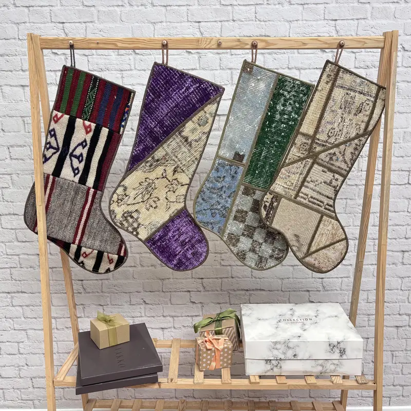 Gökkuşağı Renkli 9 İnç Noel Süs Çorabı, Şenlikli Tatil Dekoru