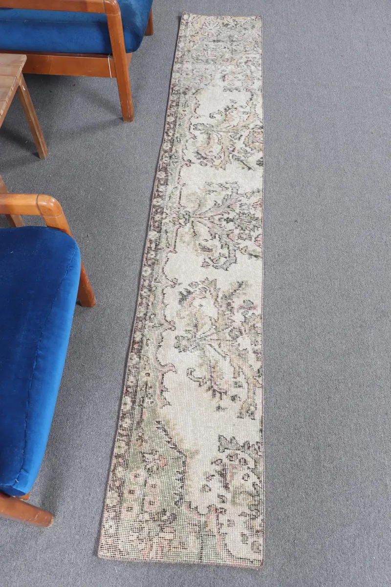 1.3x8フィート ベージュオンブレラグ、グリーンアクセント