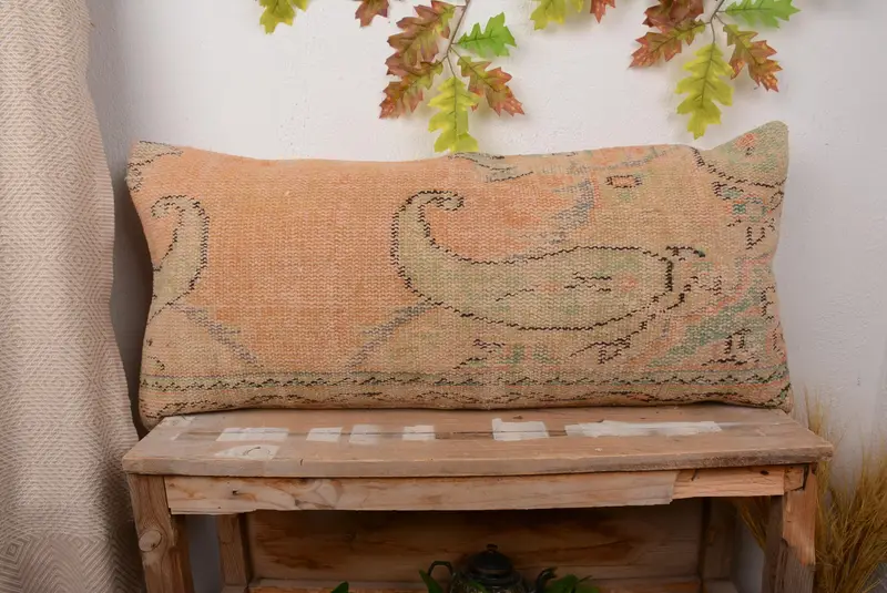 Turuncu ve Yeşil Çiçek İşlemeli Kırlent, El Yapımı Vintage Yastık