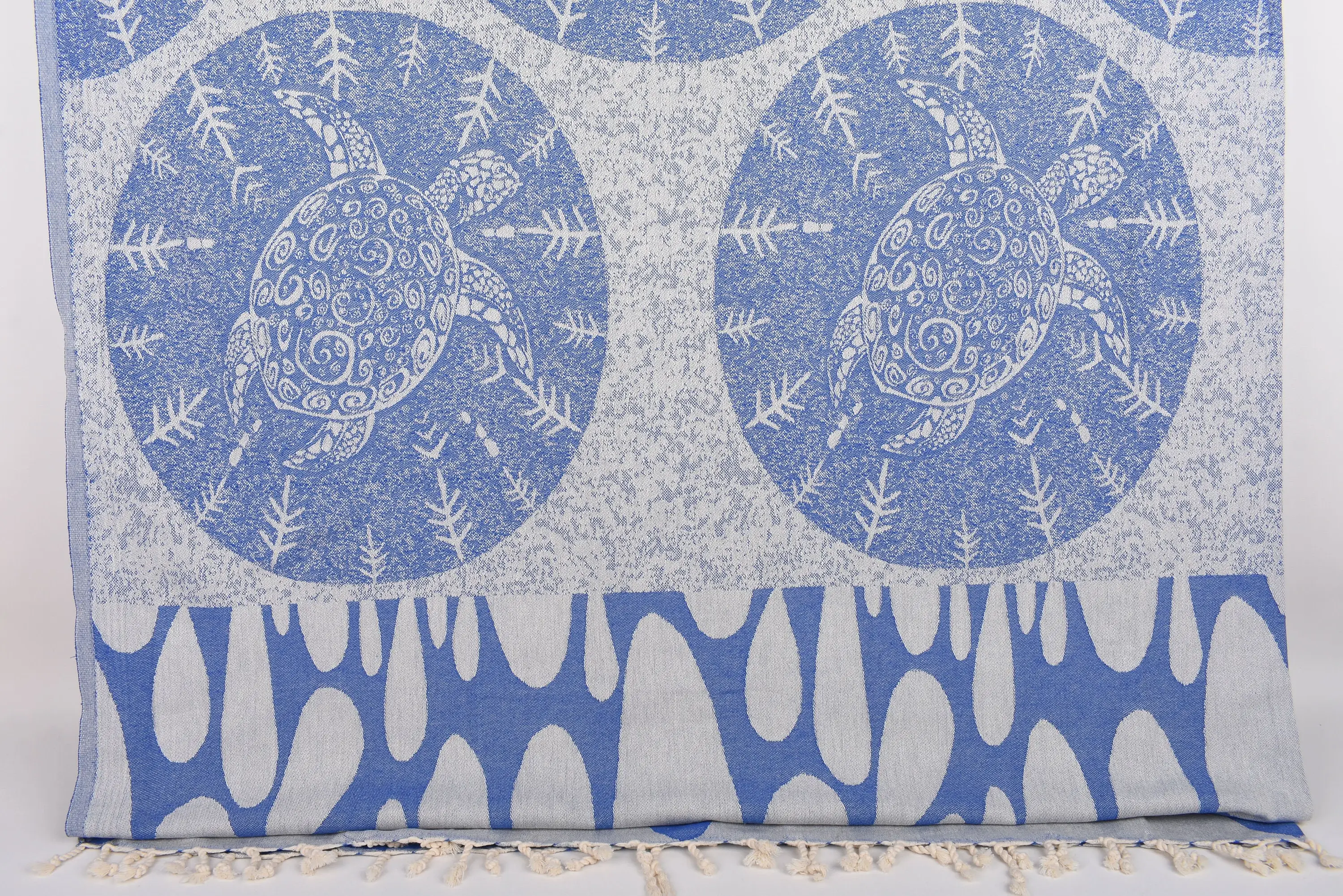 Aesthetic Sax Blue Turtle Design Organic Cotton Blanket, 99x79 Inches - 1