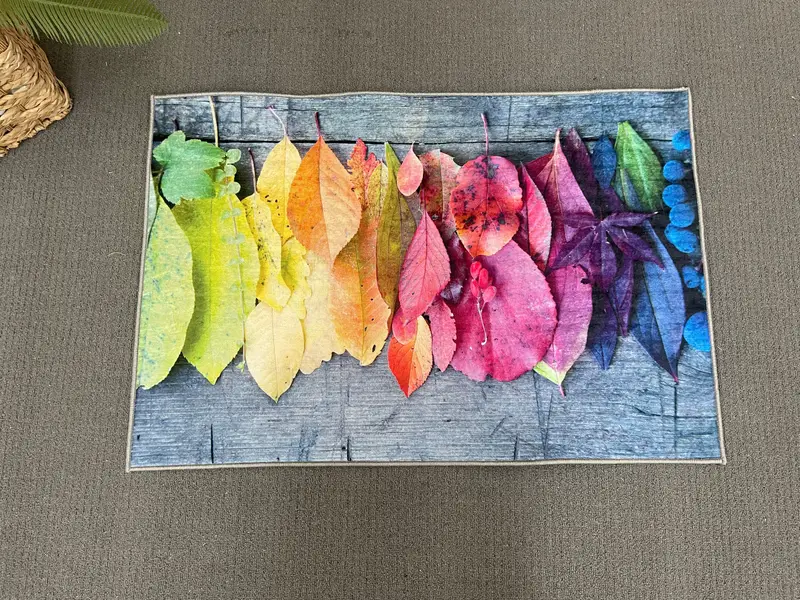 Yapraklardan Esinlenen Baskılı Halı: Sonbahar Renkleri, Canlı Tasarım