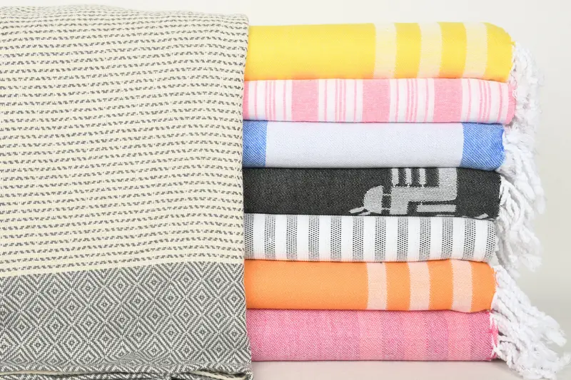 Unique Wedding Gift, Bridesmaid Gift, Beach Towel Bulk, Custom Towel, 70x40 Cotton Set of 8 Towel, Girl Trip Party Favor, Anniversary Gift For Her - 1