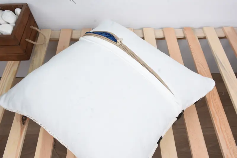 Interior Designer Pillow, Vintage Kilim Pillow, Ethnical Kilim Rug Pillow, 18x18 White Cushion Case, Turkish Bench Pillow Case, Cushion Case - 8