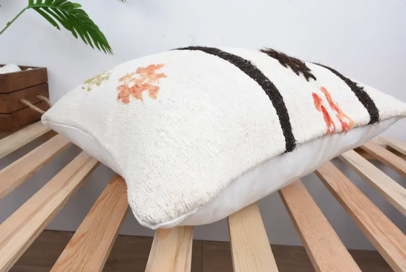 Interior Designer Pillow, Vintage Kilim Pillow, Ethnical Kilim Rug Pillow, 18x18 White Cushion Case, Turkish Bench Pillow Case, Cushion Case - 6