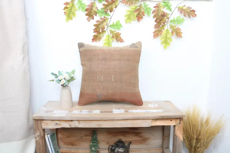 Handgefertigtes braun & beige gestreiftes Kissen, Vintage Leinenkissen