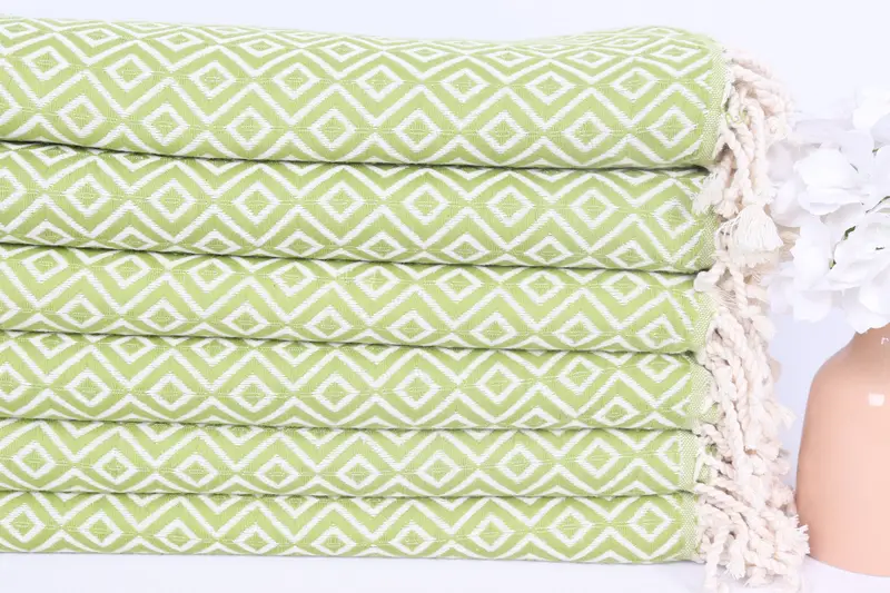 Soft and absorbent Turkish towel, Bridal Gifts, Travel towel, Monogram Beach Towel, 70x40 Cotton Diamond Towel, Holiday Towel, Custom Towel - 3