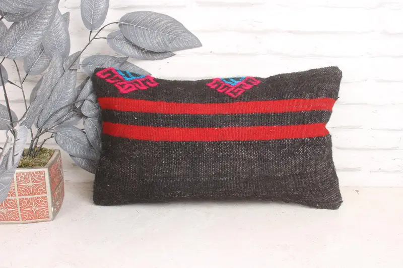 Kilim Pillow Cover, Vintage Kilim Throw Pillow, 12x20 Red Cushion Cover, Outdoor Throw Pillow Case, Throw Kilim Pillow, Cushion - 1