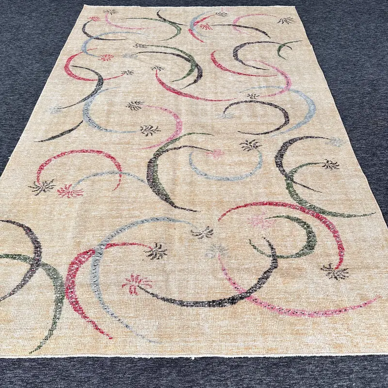 イエローフローラルラグ、0.5x10.1フィートグリーンアクセント