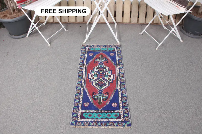 Alfombra morada y beige, diseño botánico de 1,5x3,4 pies