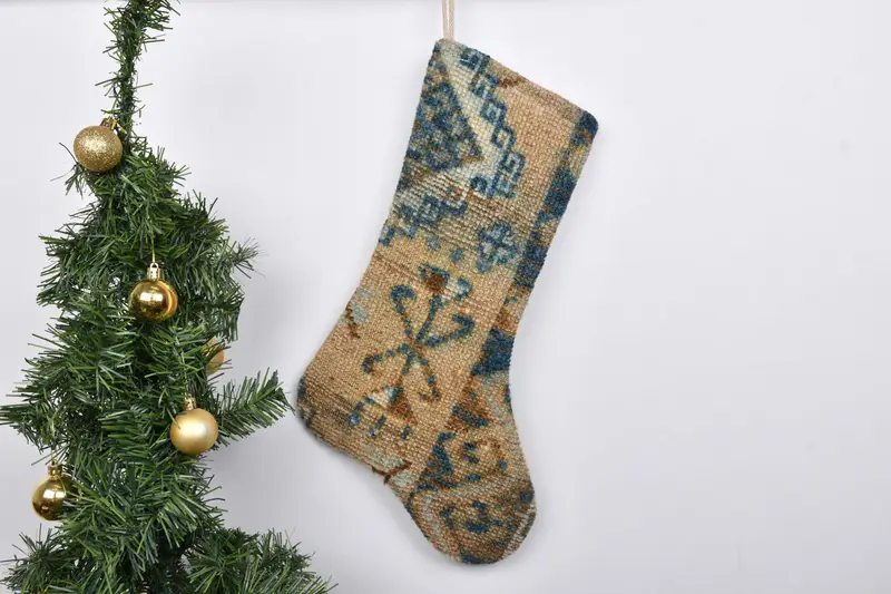 Patrón de adornos navideños festivos, calcetín navideño de 7 pulgadas de ancho